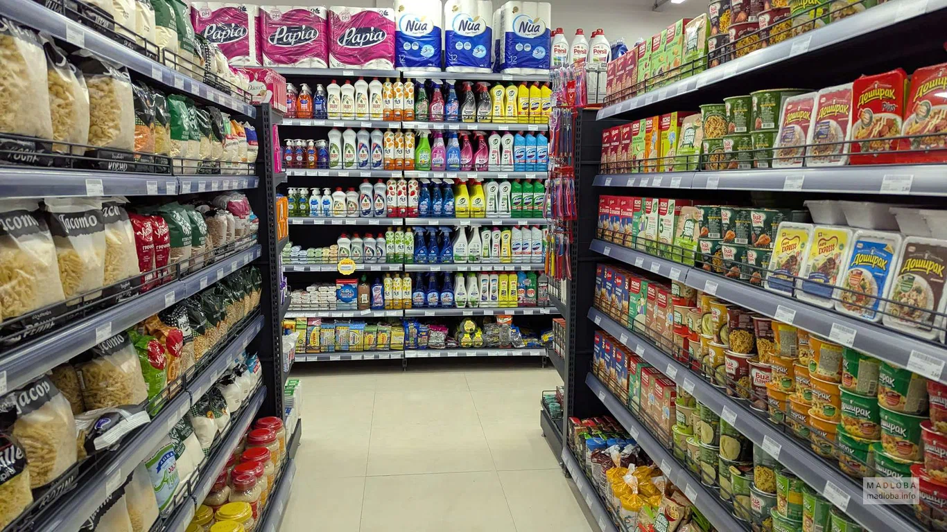 Продуктовый зал в Billion на Багратиони