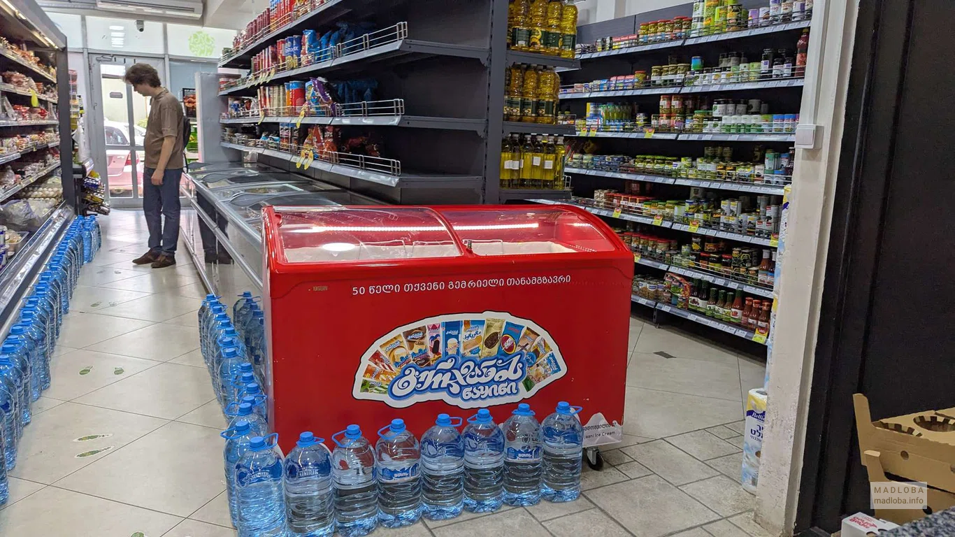 Продукты в магазине Billion