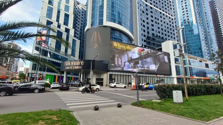 Billionaire Hotel & Casino