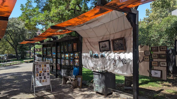 Блошиный рынок "Сухой мост"