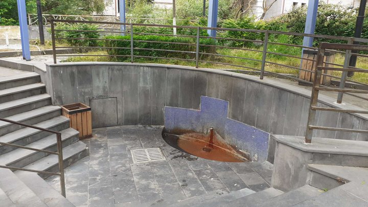 Cold mineral water spring