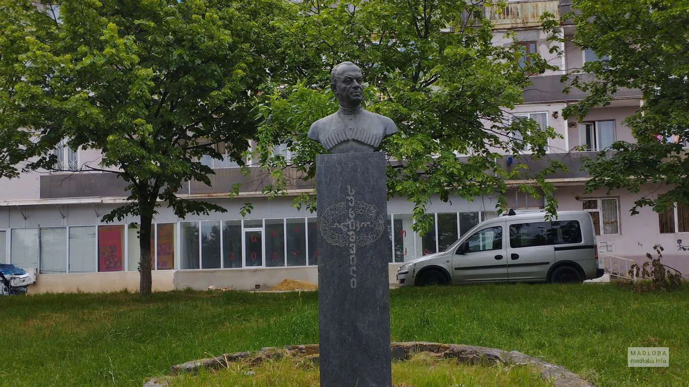 Monument to Iliko Sukhishvili