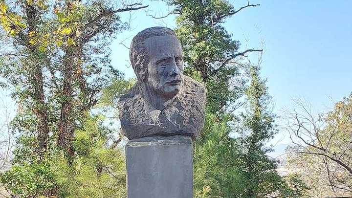 Bust of Merab Kostav