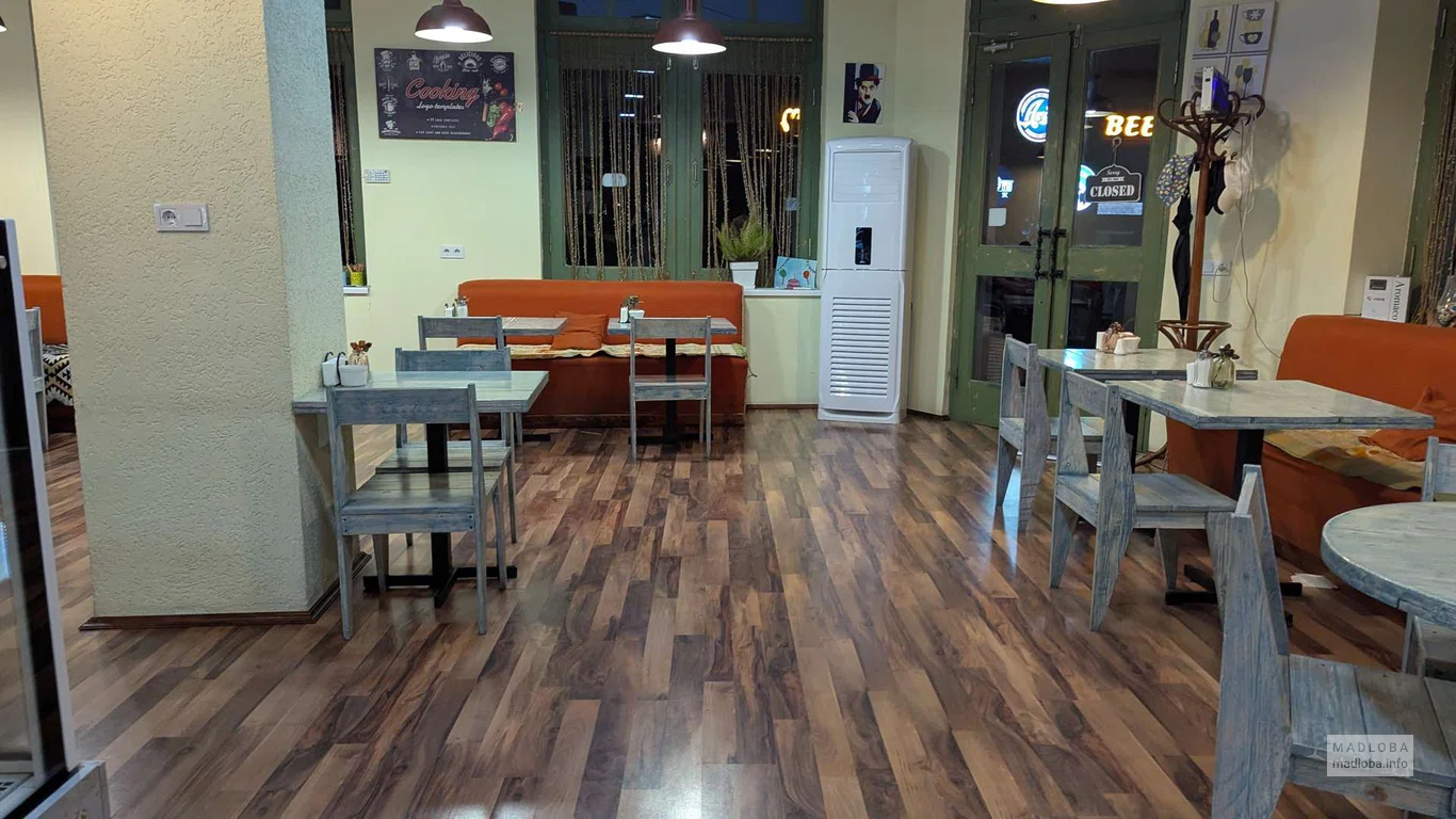 Интерьер кафе Gisheri в Телави