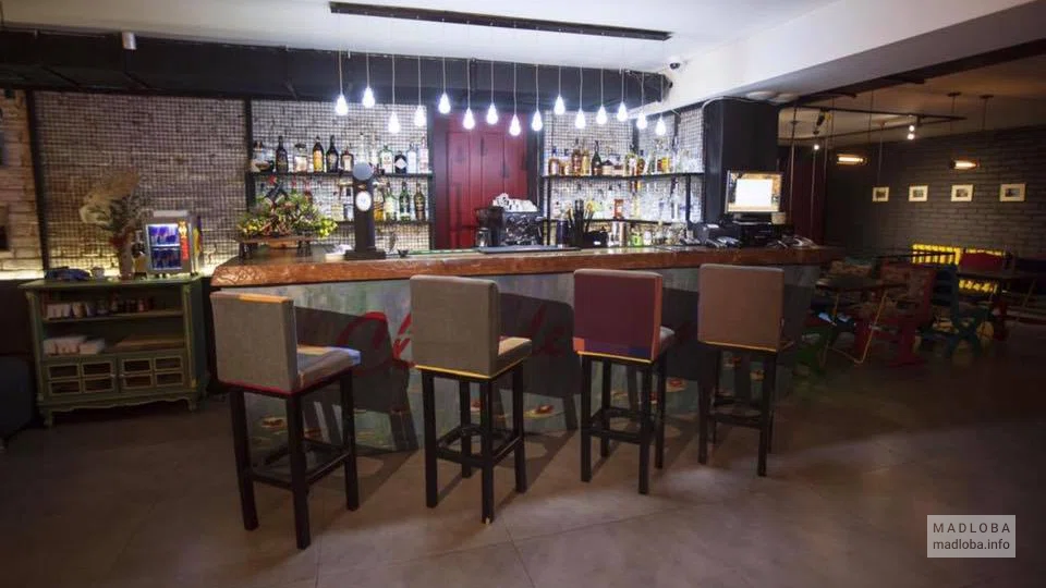 Cafe Lounge Claude Monet