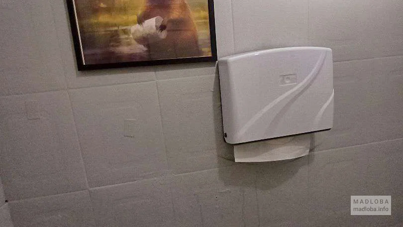 уборная в кофейне Capybara Coffee