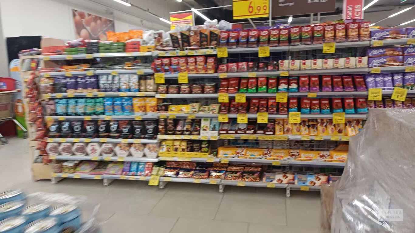 Carrefour Телави — покупки и товары