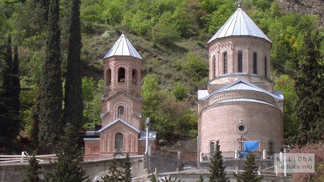 Здание часовни Св. Давида в Грузии