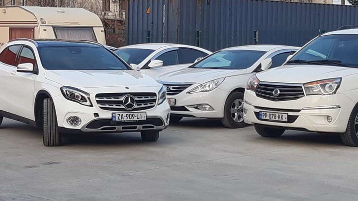 Check in Kutaisi (ул. Джосеба Гришашвили 13)