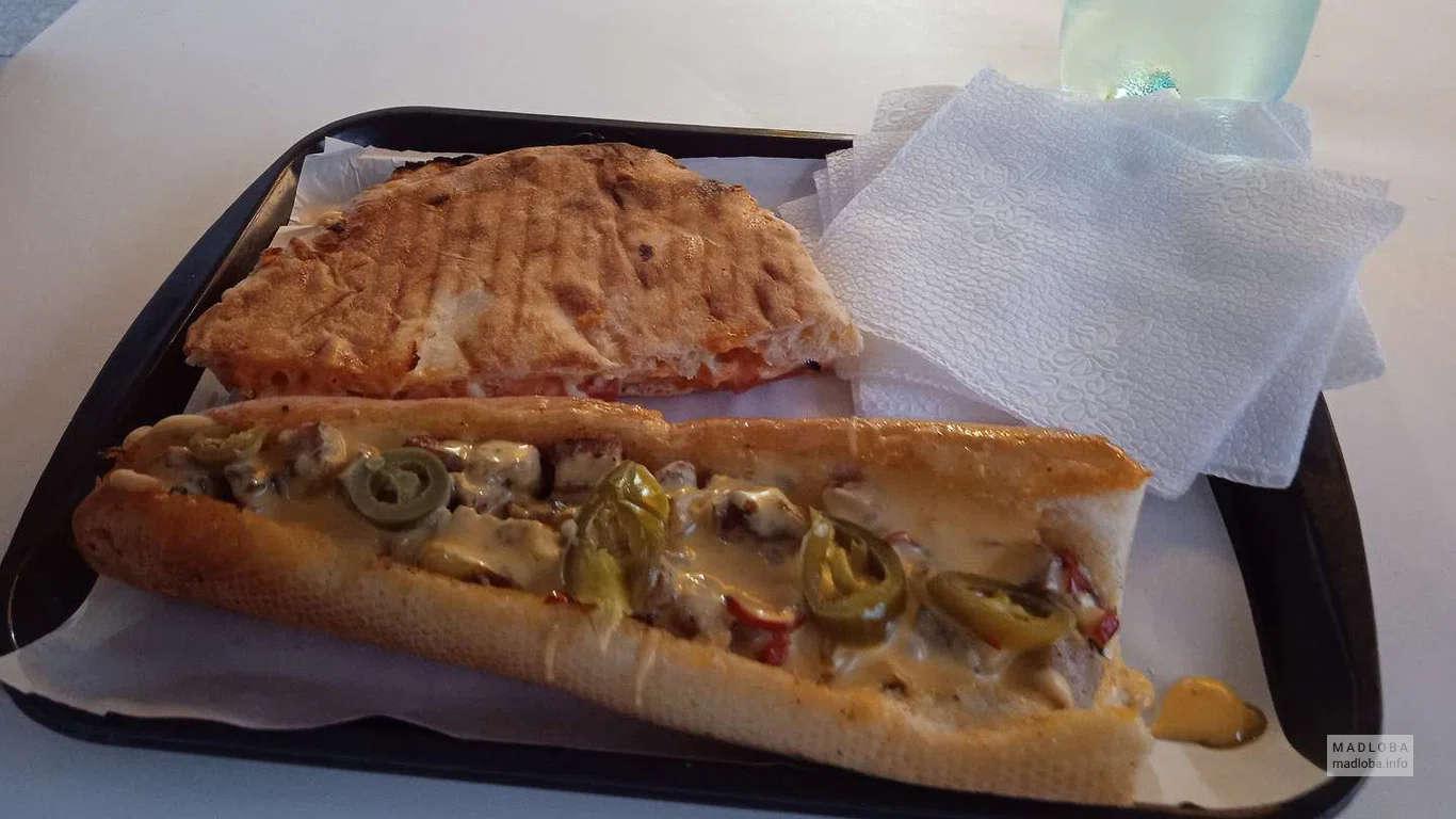 Грузинское блюдо в меню Cheesesteak