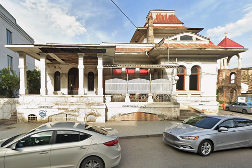 Chinese House
