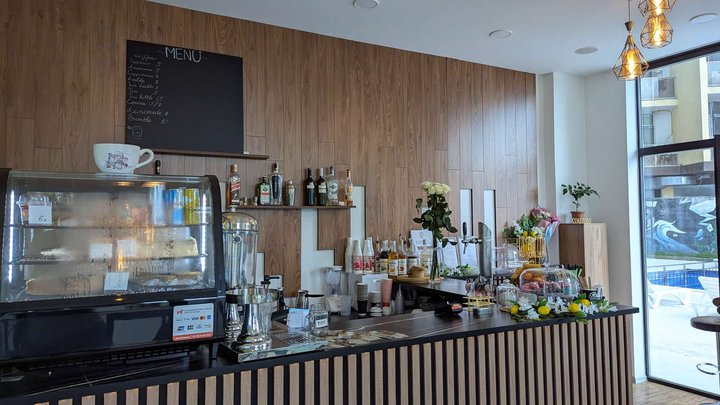 სანაპირო_კაფე