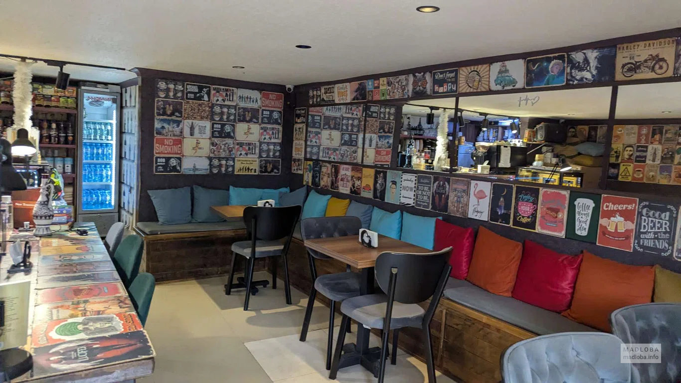Дизайн интерьера в кофейне Coffee time no 29 в Батуми