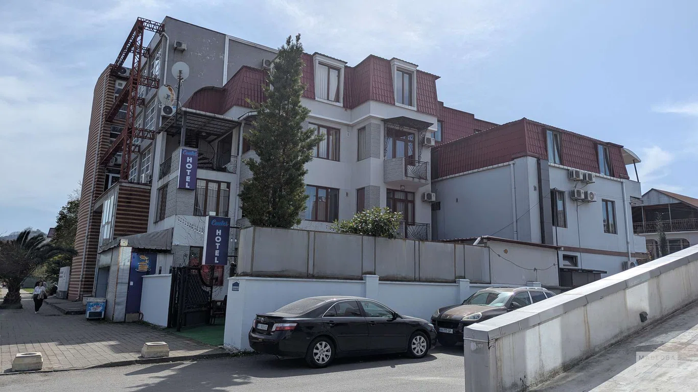 Отель Contes в Батуми