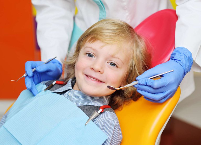 საუკეთესო ბავშვთა სტომატოლოგიური კლინიკები ქუთაისში: თქვენი ბავშვის კბილების მოვლა