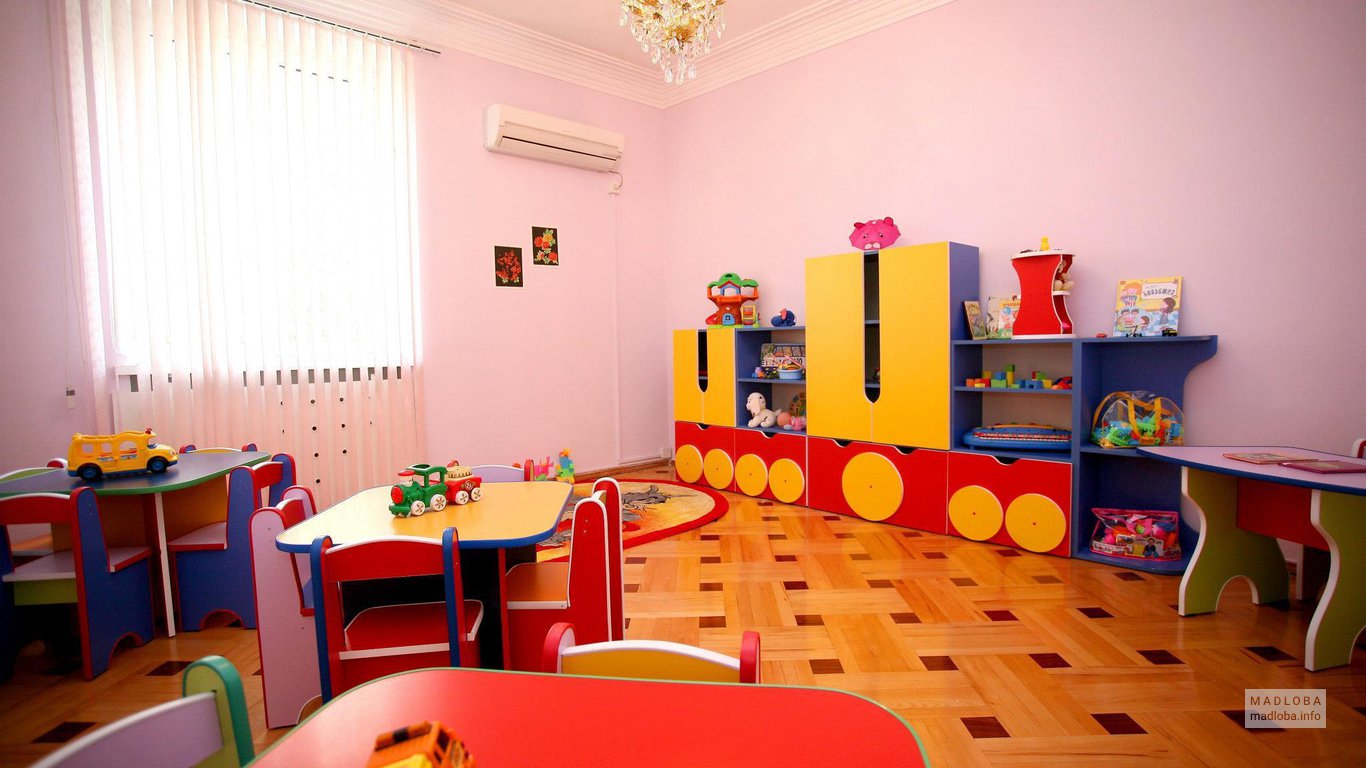 Мебель в детском саду Бая в Грузии