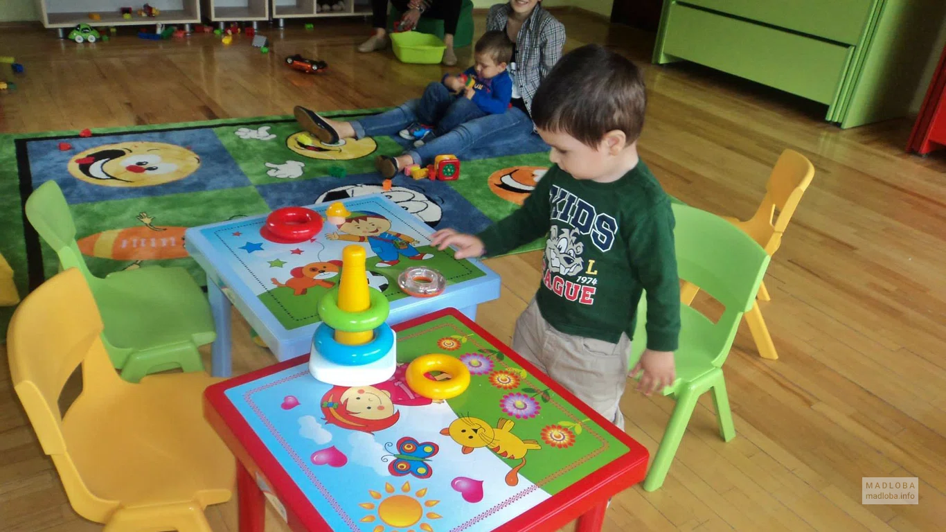Игровая комната в детском саду Монтессори Киндервиль