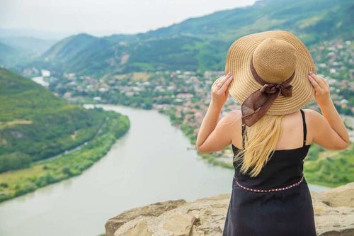 a girl looks at Gori
