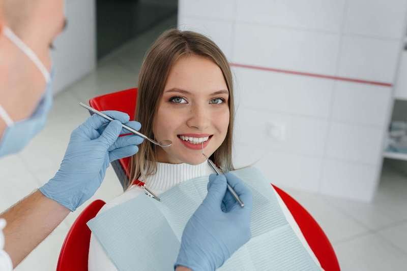 girl at the dentist's
