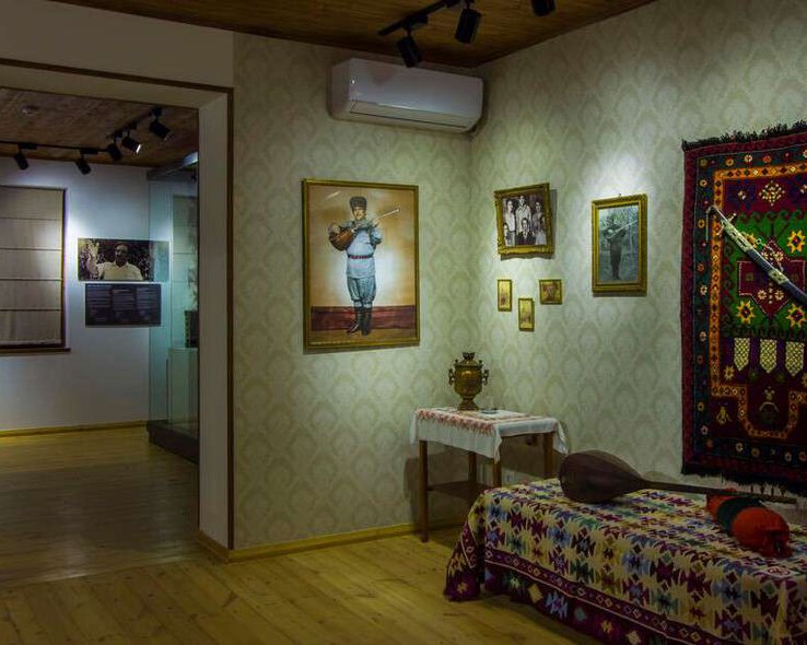 Дом-музей Ашика Камандара в Капанахчи - 06.jpg