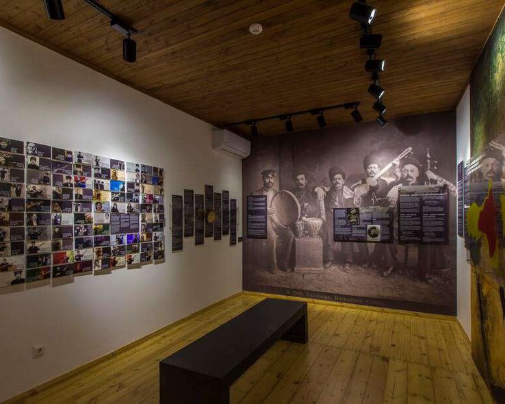 Дом-музей Ашика Камандара в Капанахчи - 01.jpg