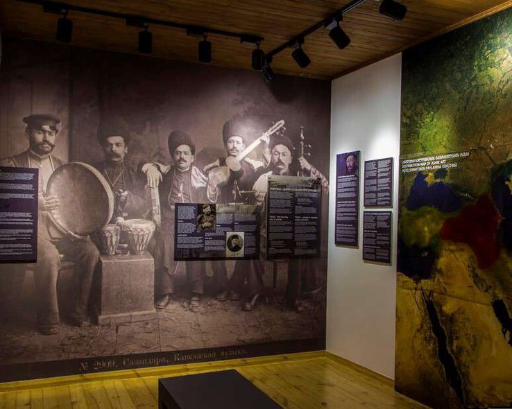 Дом-музей Ашика Камандара в Капанахчи - 03.jpg