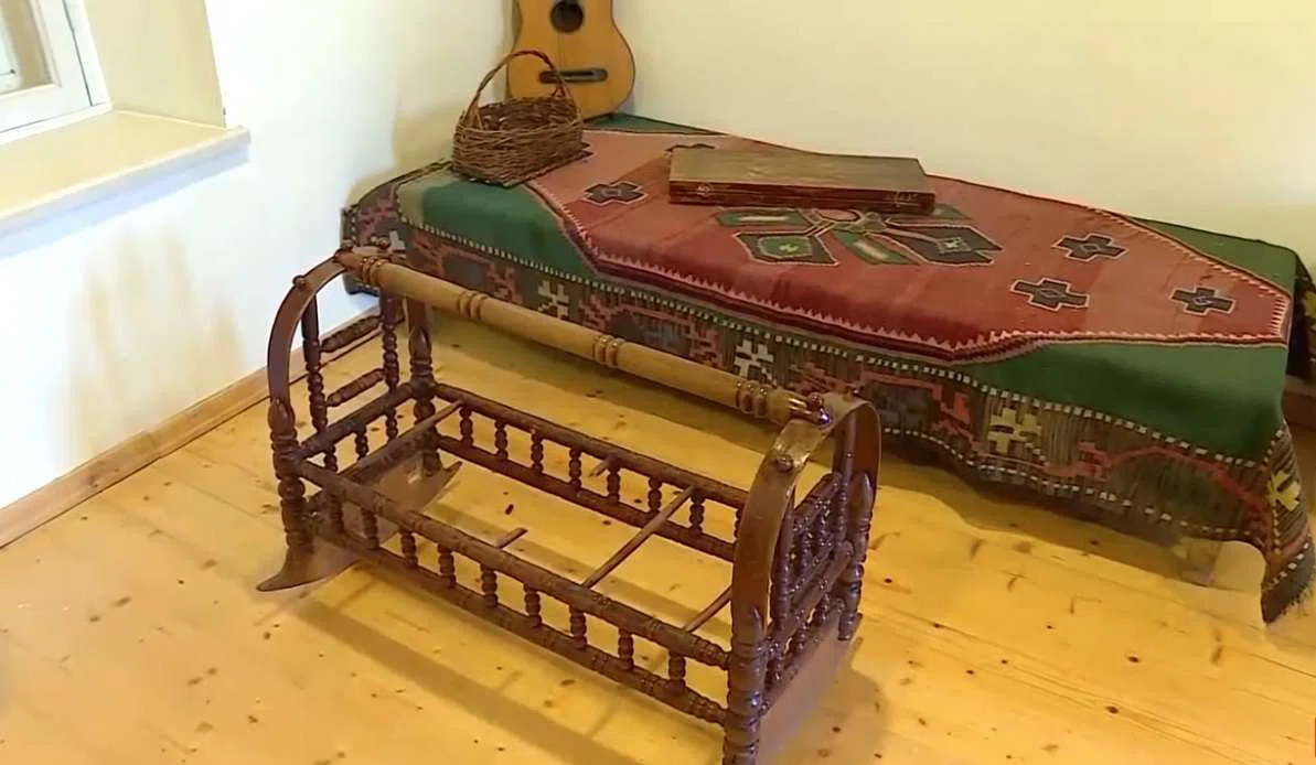 Дом-музей Мирзы Геловани в Тианети - 11.jpg