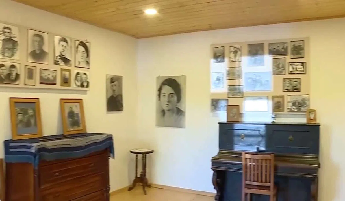 Дом-музей Мирзы Геловани в Тианети - 14.jpg