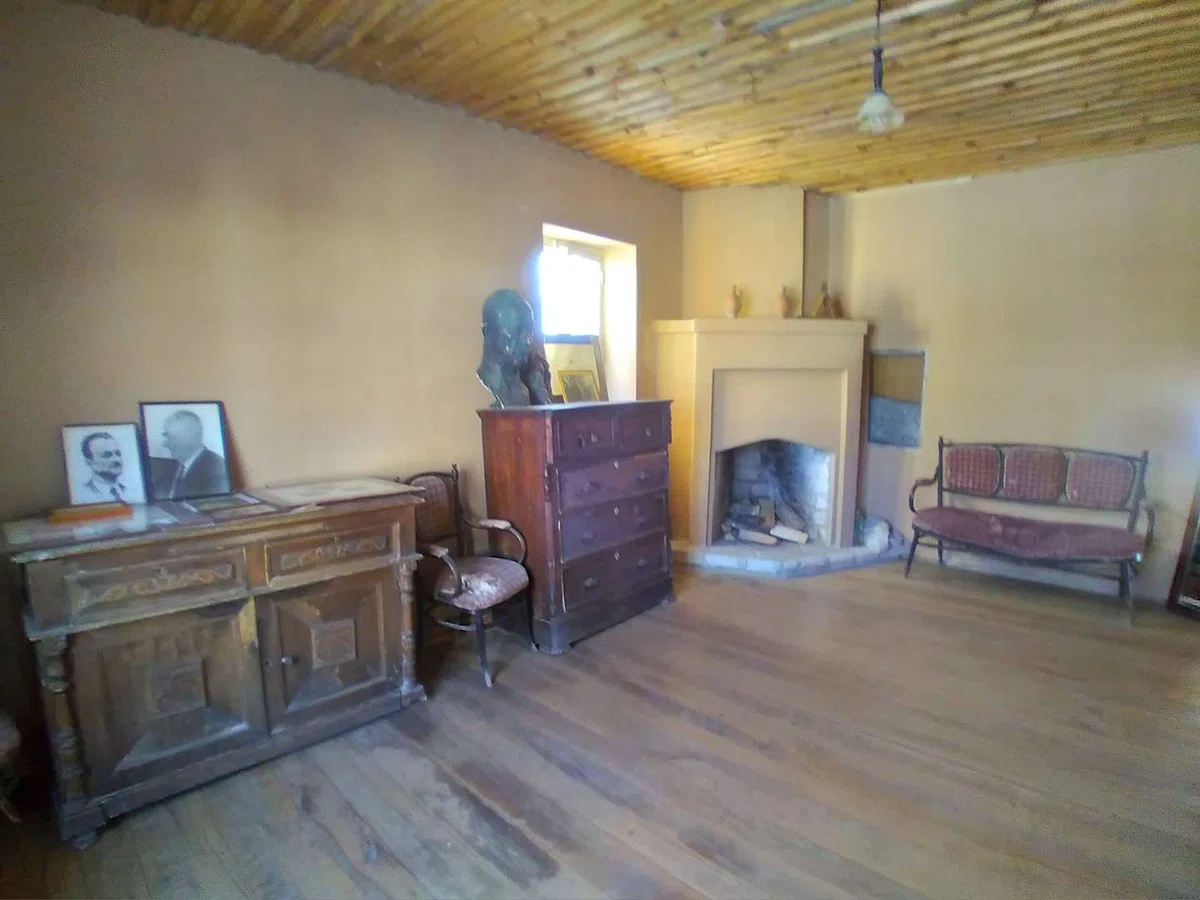 Дом-музей Паоло Иашвили - 05.jpg