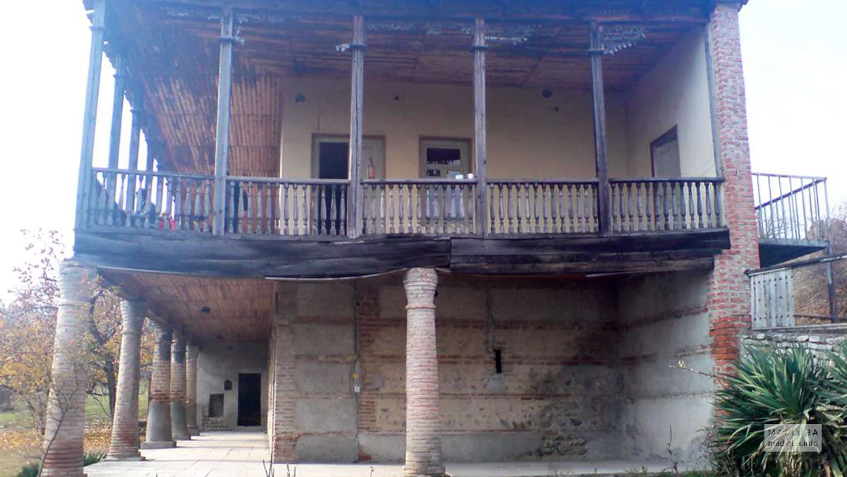 Дом-музей Сандро Шаншиашвили