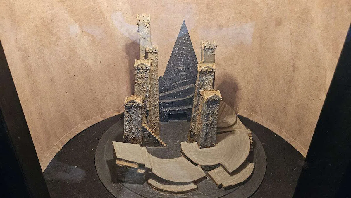 Дом-музей Сандро Ахметели - экспонаты - 01.jpg