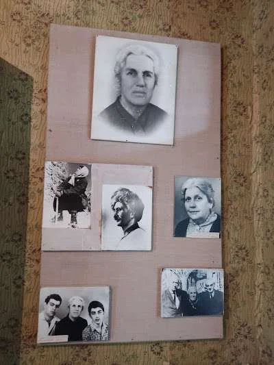 Дом-музей семьи Джапаридзе в Хреити - 08.jpg