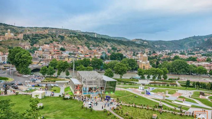 Дом над парком Рике