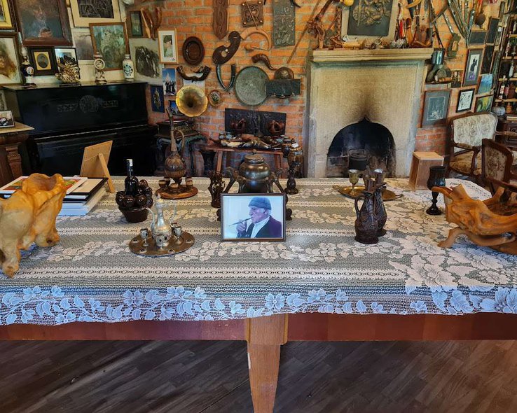 Доме-музей Отии Иоселиани в Цхалтубо - 07.jpg