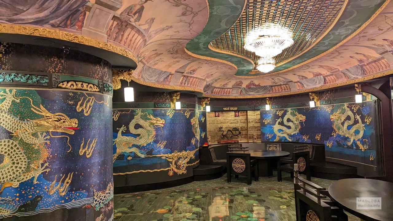 Красивая комната в дворце торжественных обрядов