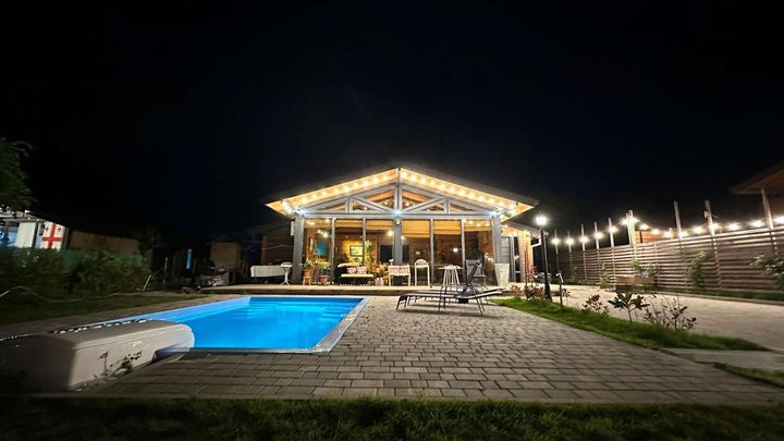 Eco Saguramo Chalet