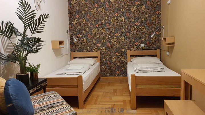 Envoy Hostel and Tours