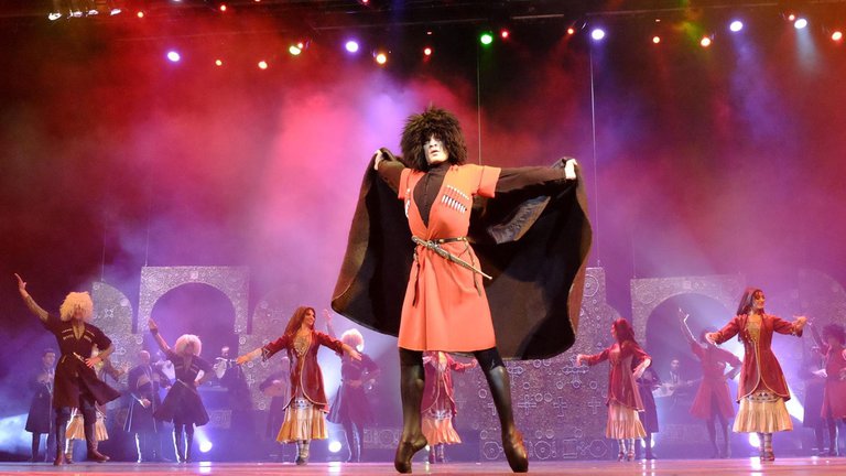 Уникальное выступление грузинского ансамбля "Эрисиони" на фестивале в Греции
