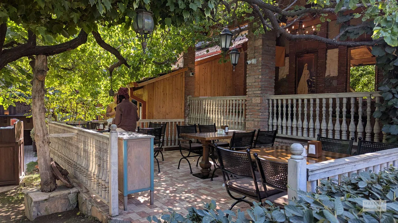 🍷 Ресторан Ethnographer в Тбилиси: вкусно, душевно и с живой музыкой