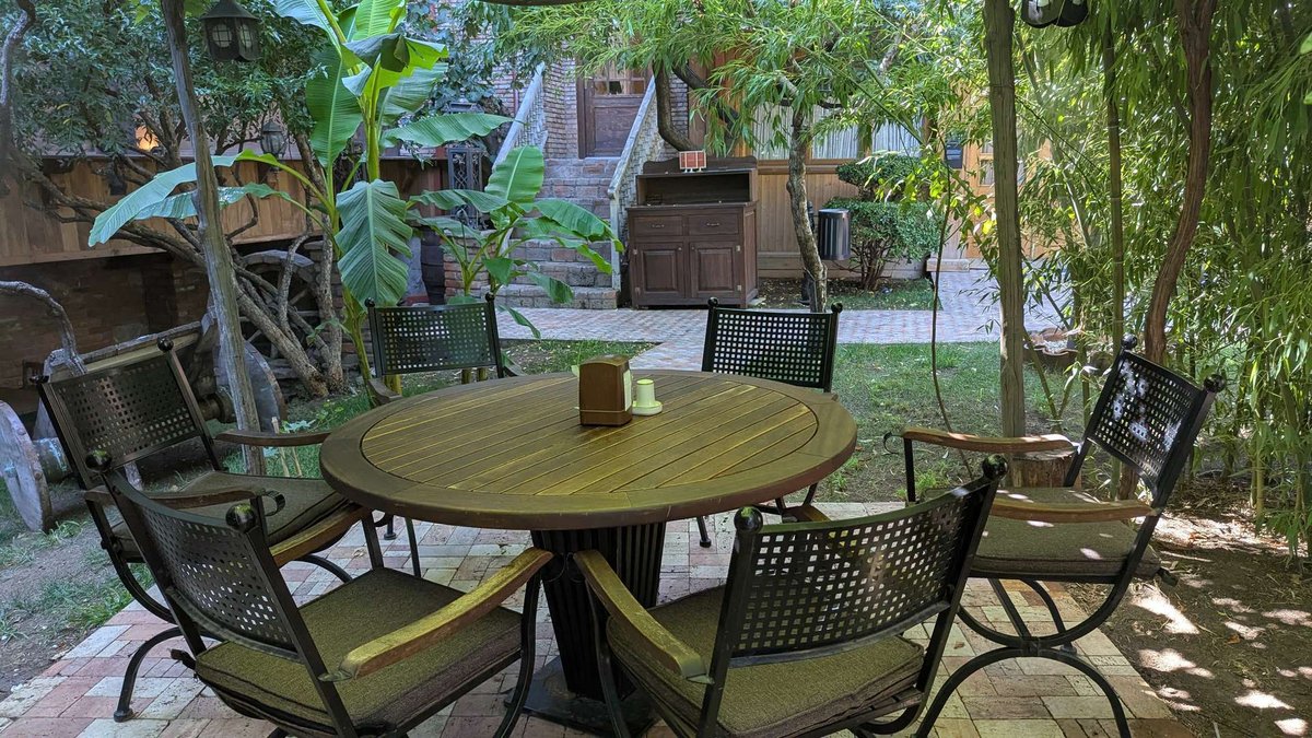 Ethnographer restaurant
