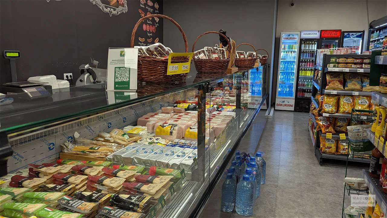 Большой выбор сыра в магазине Europroduct Kobaladze