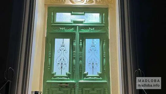 вход в Family Spa Batumi в Батуми