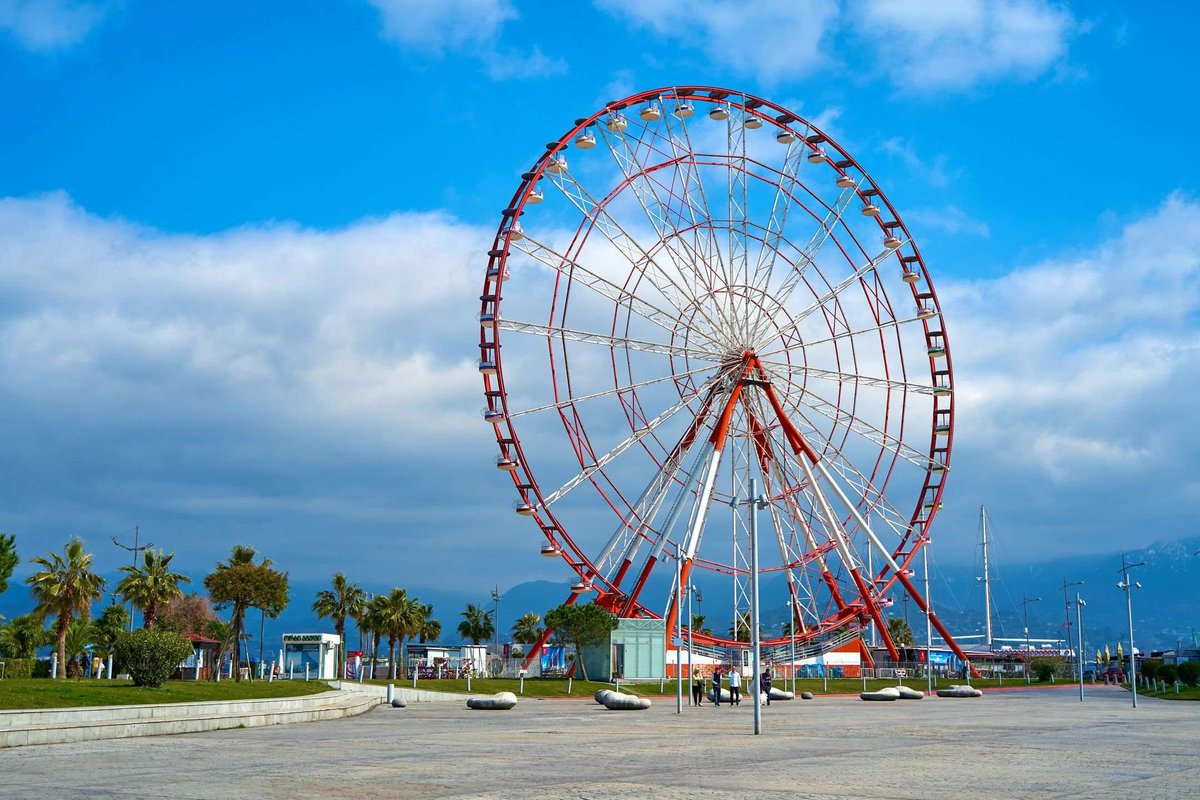 Ferris wheel in Batumi