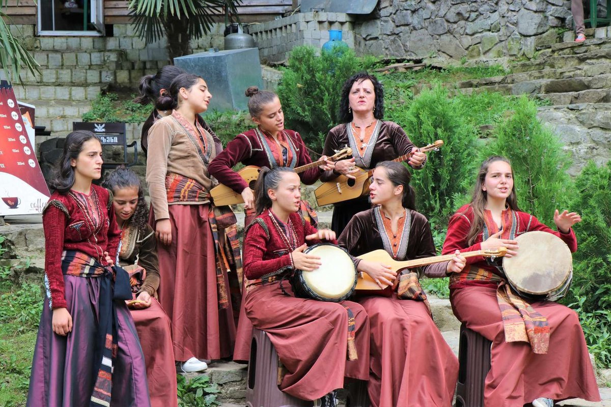 Folk-music-and-instruments-010.original