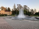 შადრევანი დადიანების სასახლის პარკში