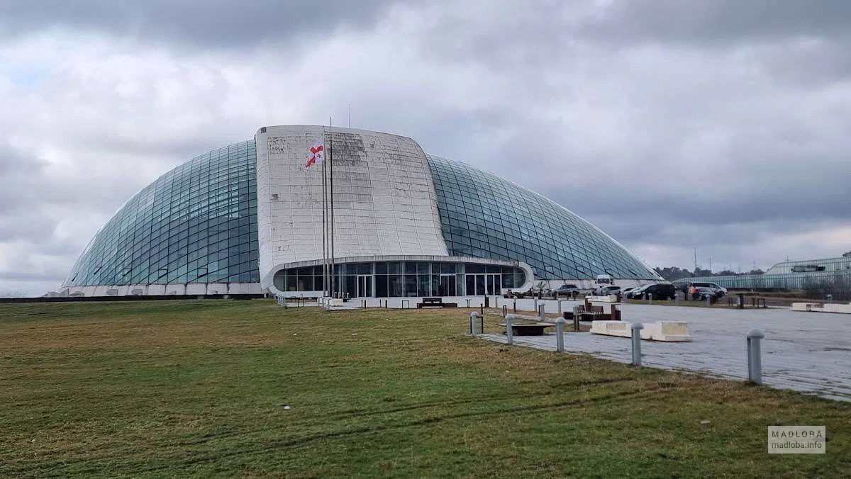 Бывший парламент Кутаиси — символ перемен и будущий технологический центр