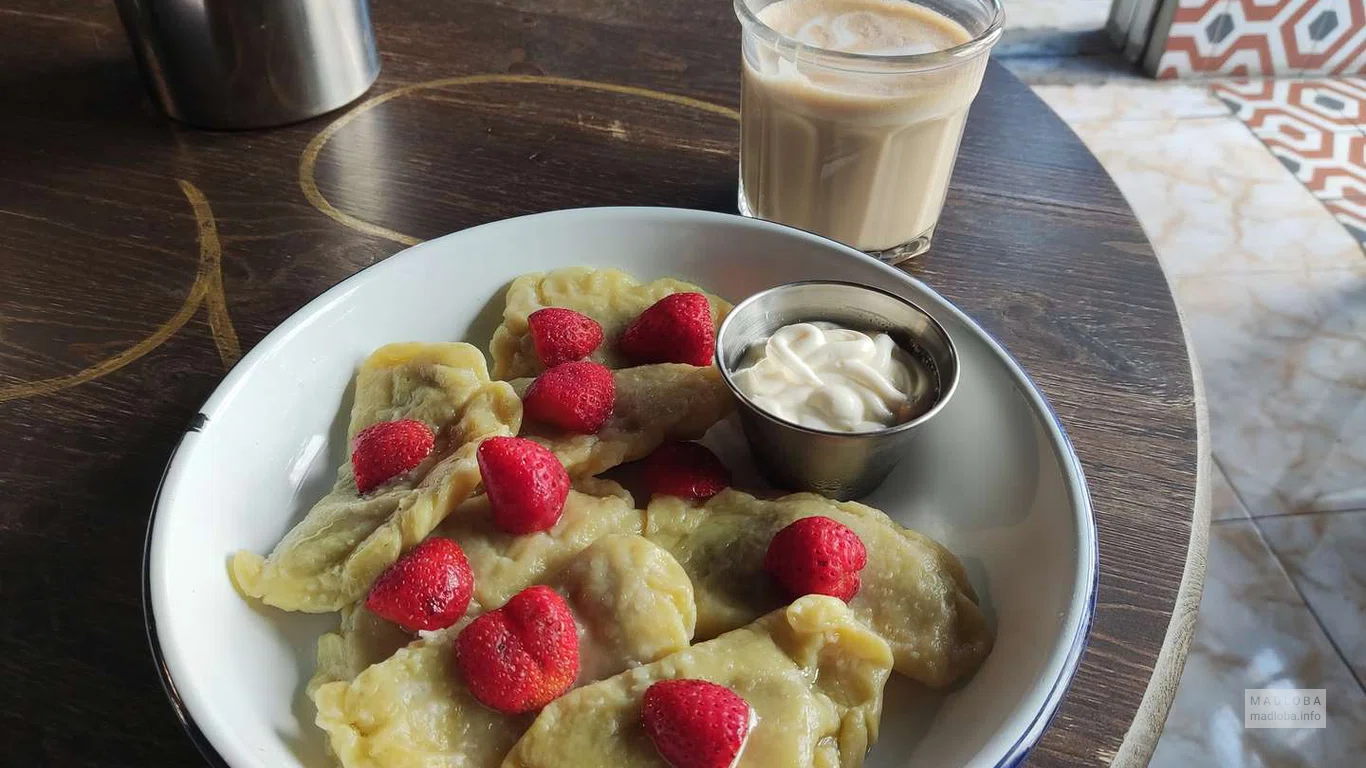 Доставка еды "Freeduchio. Best breakfast in Batumi"