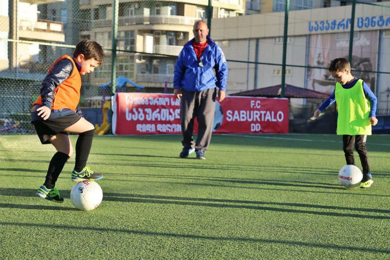 Футбольная школа Сабуртало Диди Дигоми в Тбилиси