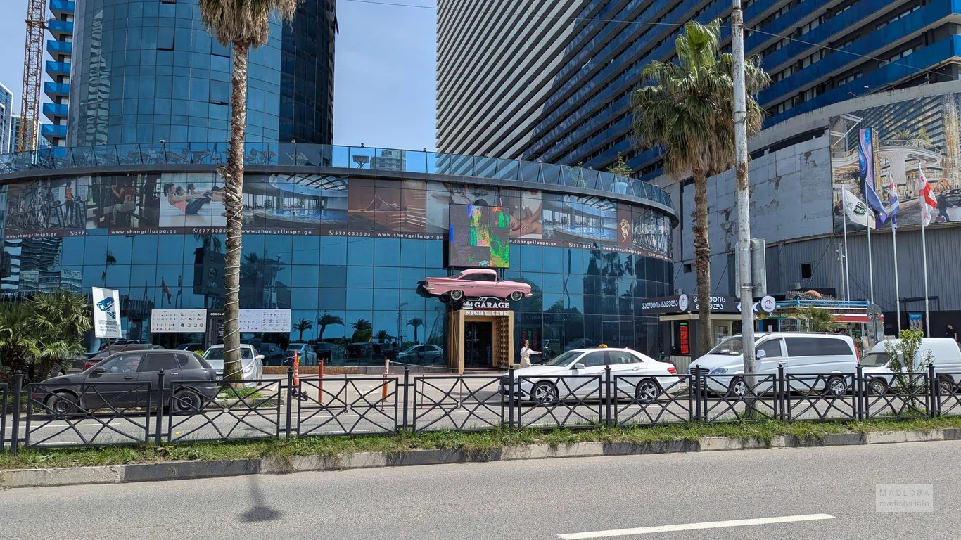 Garage Night Club в Батуми