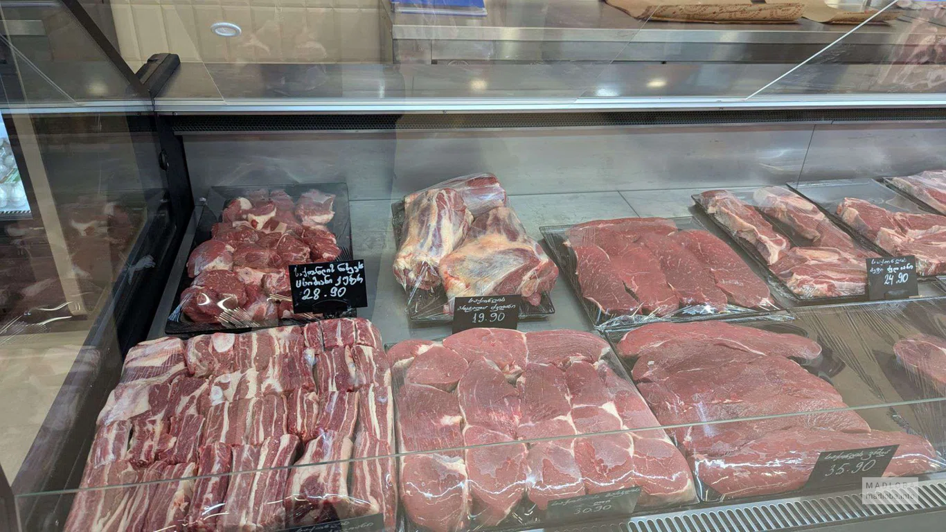 свежее охлажденное мясо в магазине Gastro Meat